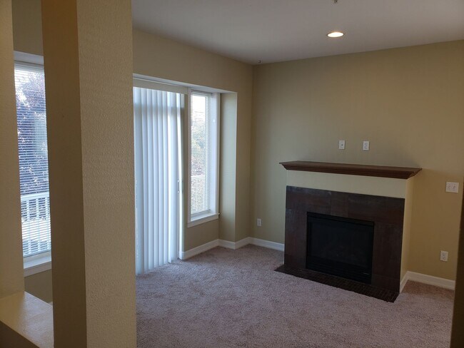 Foto del edificio - Tucked Away Tacoma View Property