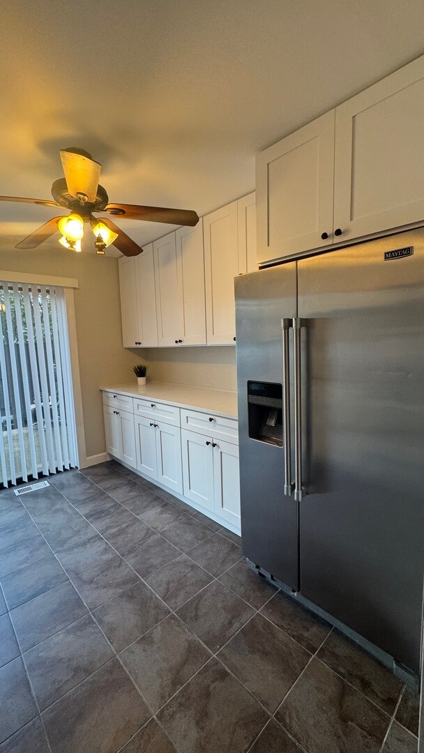 Foto del edificio - 7333 Winthrop Way