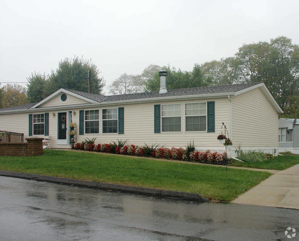 Riverbluff Estates Apartments in South Lebanon, OH