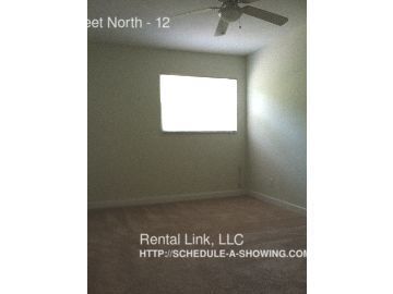 Building Photo - 555 3rd St N