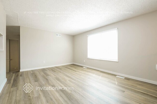 Foto del edificio - 3555 E 115th Ave