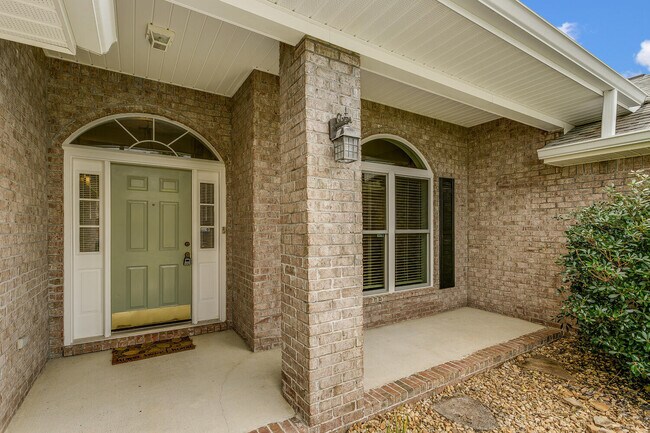 Building Photo - 2295 Heritage Cir