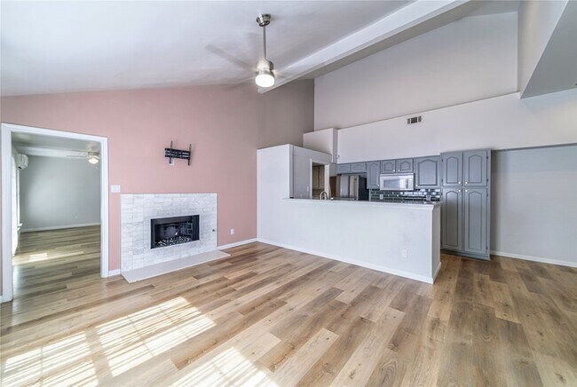 Foto del edificio - 6344 Winton St