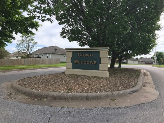 Foto del edificio - Walkout Basement Home Must See
