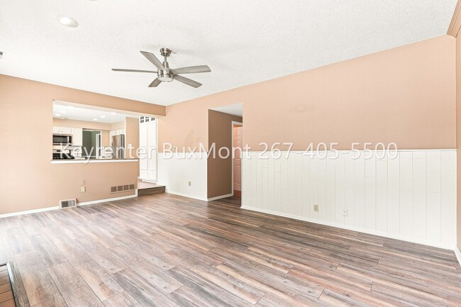 Building Photo - 117 Victoria Ln