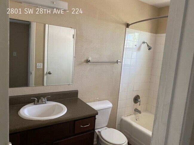 Building Photo - 2801 SW 28th Ave