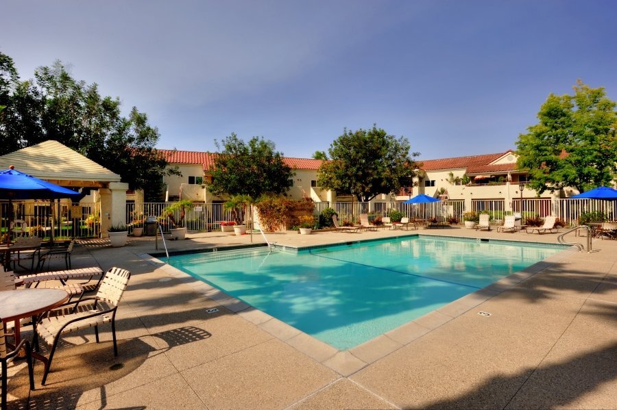 Building Photo - 2700 E Ponderosa Dr