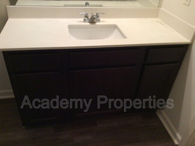 Foto del edificio - 2013 Millstream Hollow