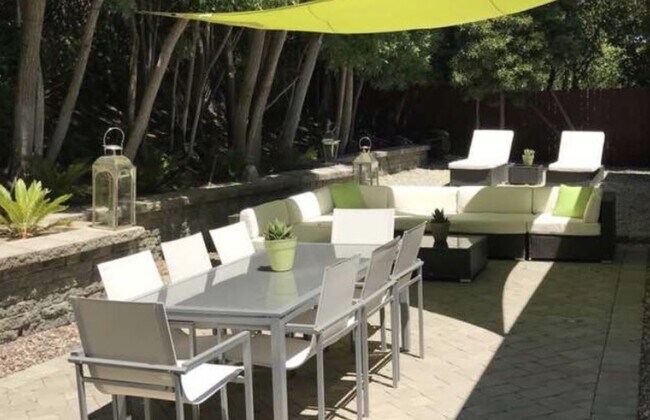 Great Backyard - 4079 Woodman Cyn
