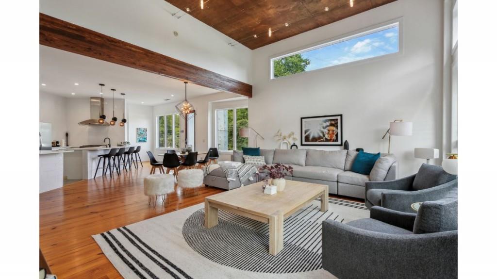 Foto principal - 571 Dutch Valley Rd NE