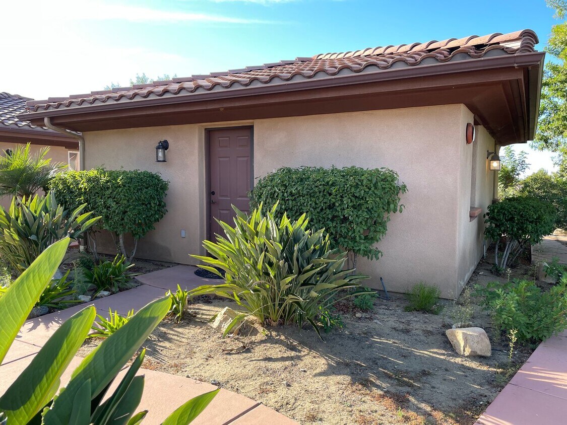 Foto principal - 27157 Tumbleweed Trail A &amp; B