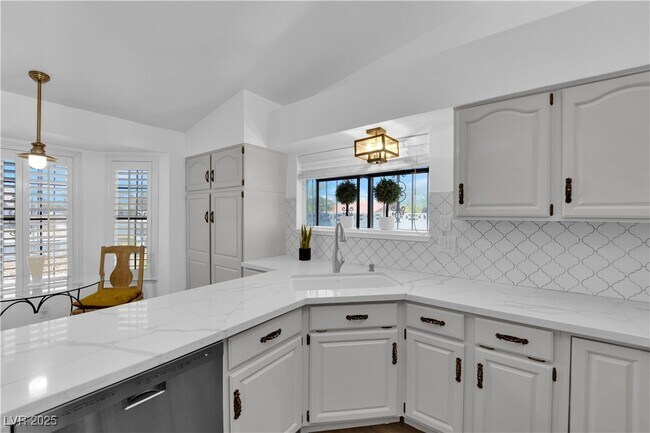 Building Photo - 148 Triberg Ct