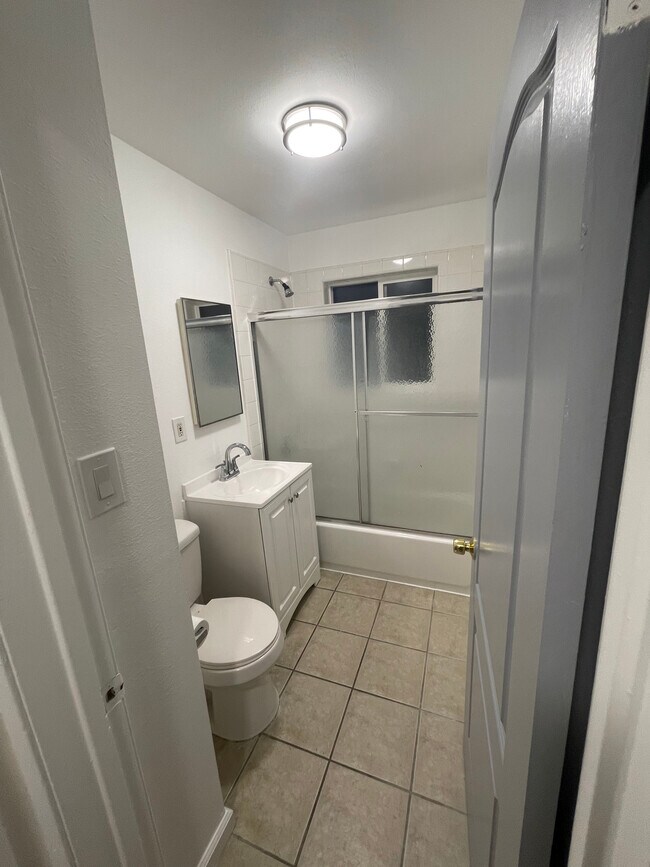 Foto del edificio - 217 E Taylor St