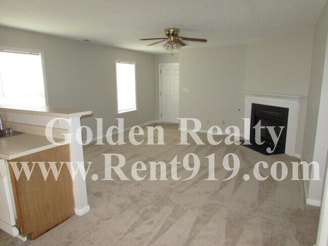 Foto del edificio - 4832 Silverdene St