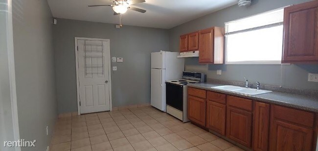 Foto del edificio - 3162 N Pierce St