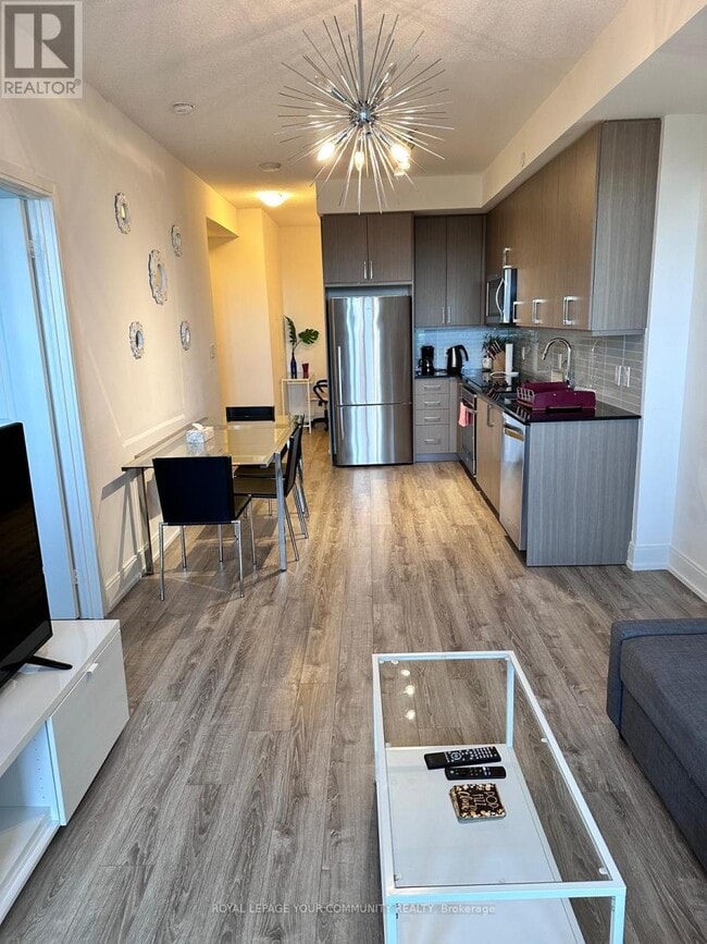 Photo du bâtiment - 9600 Yonge St