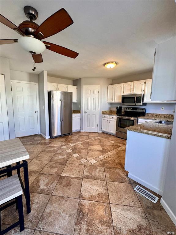 Foto del edificio - 58 Fawn Oaks Dr