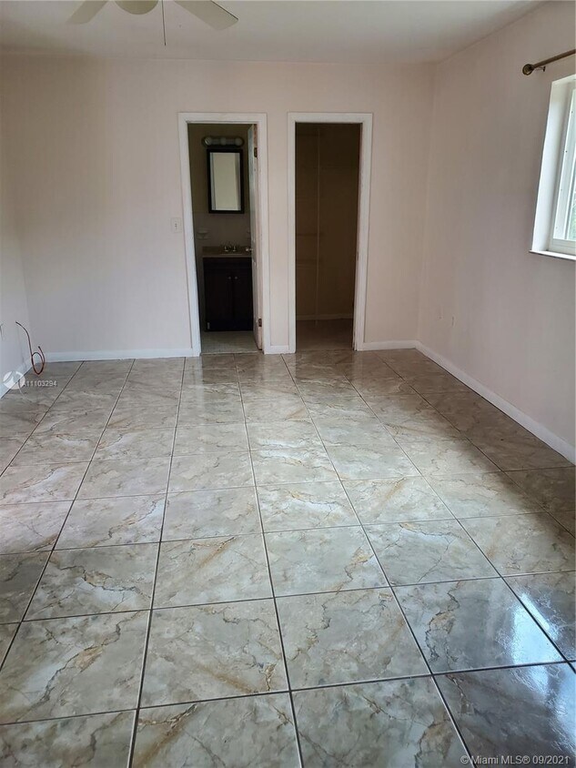 Foto del edificio - 6240 SW 22nd Ct