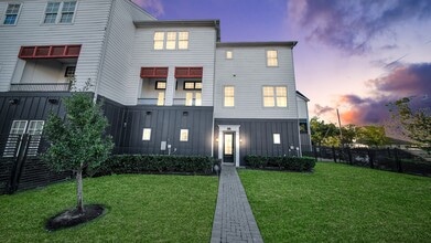 Building Photo - 826 Cage St