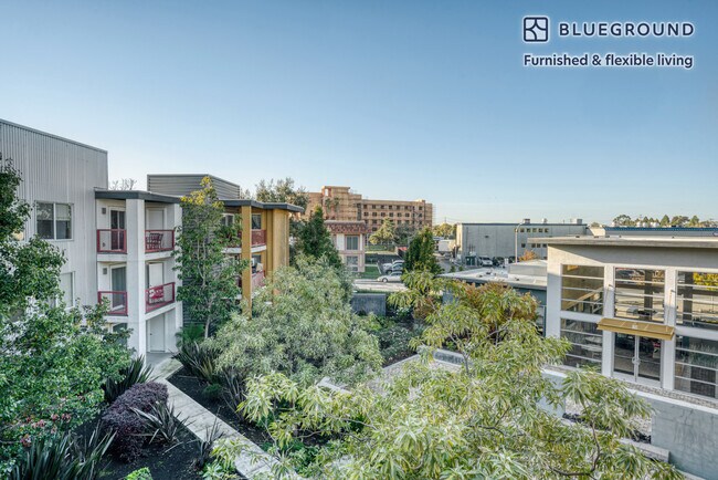 Building Photo - 3061 La Selva St
