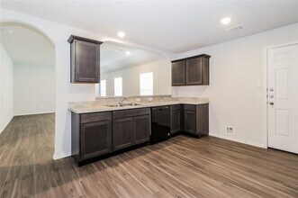 Building Photo - 436 Woodhouse Wy