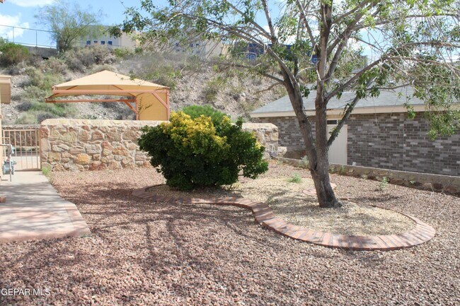 Building Photo - 6832 Canyon View Ln