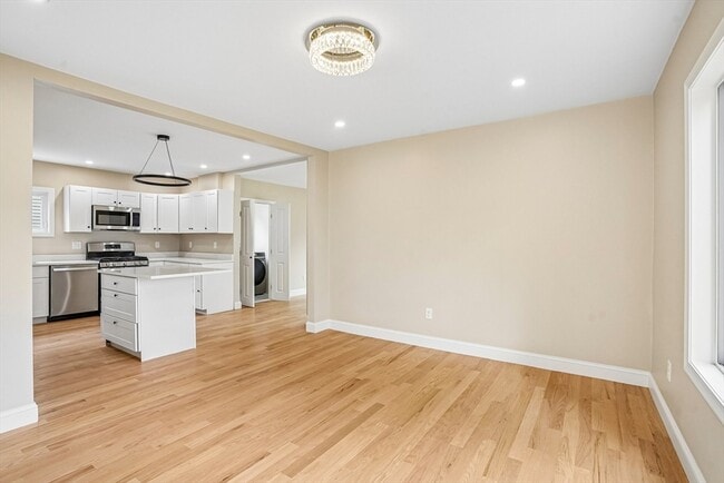 Foto del edificio - 559 Winthrop St