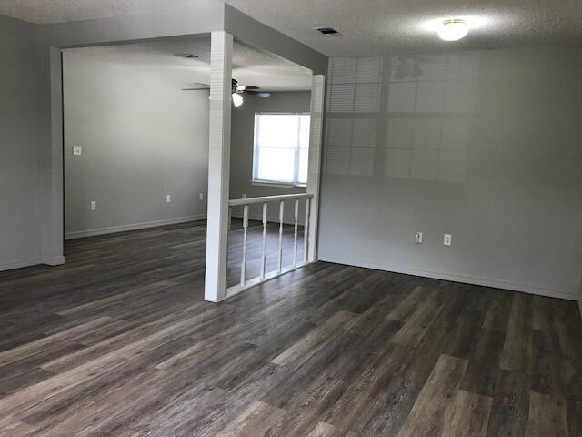 Building Photo - 5825 Reinke Dr