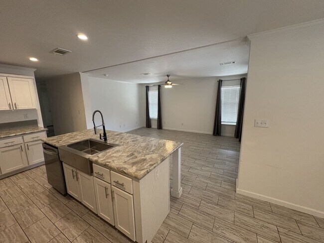 Foto del edificio - 7501 142nd Ave N