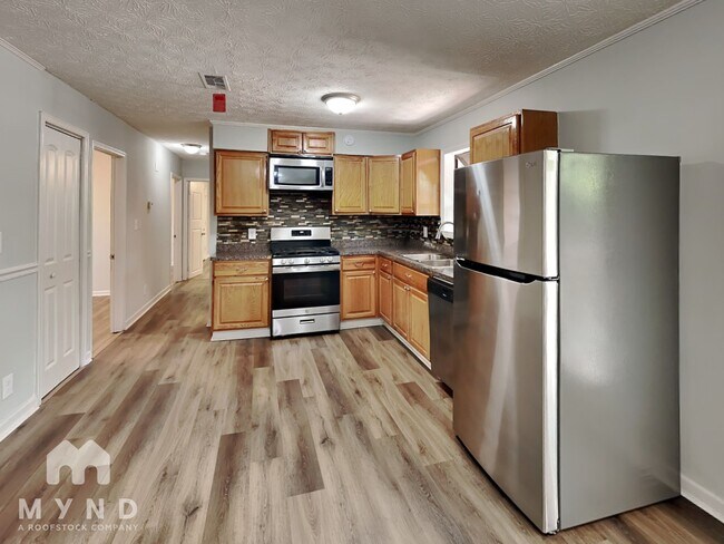 Building Photo - 7751 Lark Ct