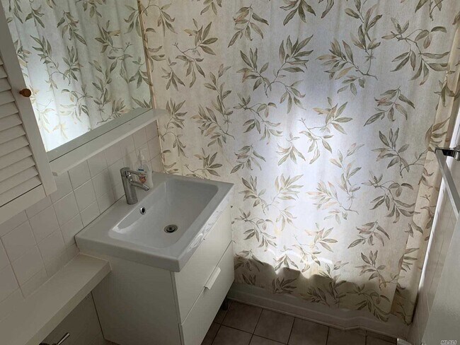 Foto del edificio - 84-01 Main St