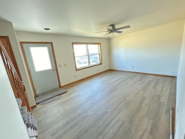 Foto del edificio - 226-228 Niehoff Drive - 228 Fall River