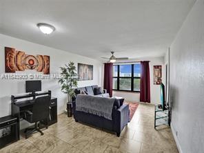 Building Photo - 2304 S Cypress Bend Dr