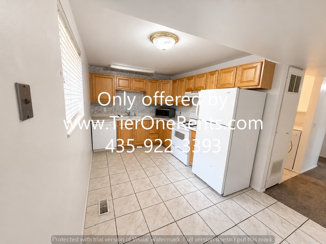 Building Photo - NO DEPOSIT option available for qualified renters!