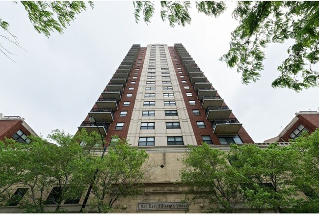 Foto del edificio - 1529 S State St