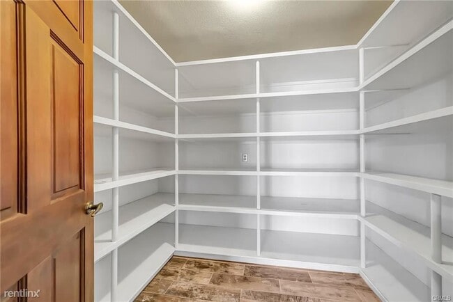 Building Photo - 5 br, 3 bath House - 8045 W Avenue D2
