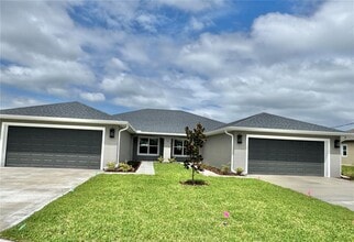 Building Photo - 102 Lynbrook Dr