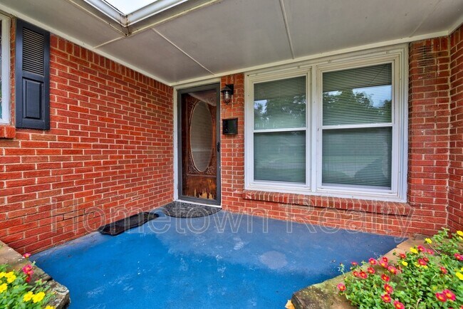 Foto del edificio - 2622 NW 42nd St