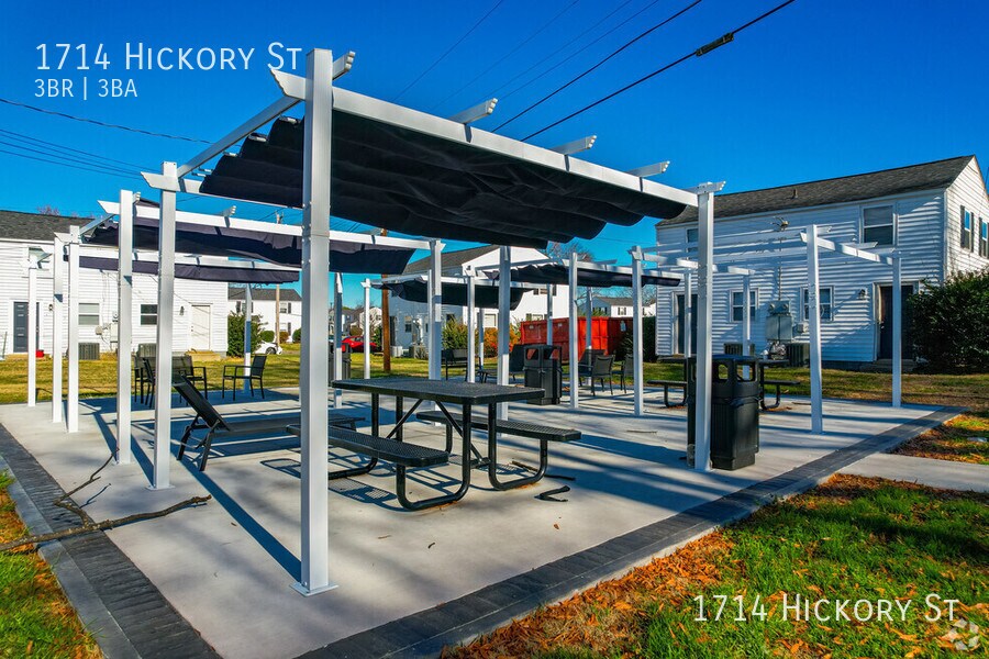 Primary Photo - 1714 Hickory St