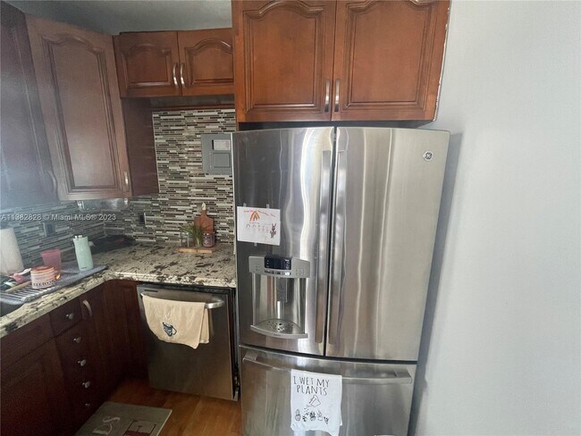 Foto del edificio - 4010 Meridian Ave