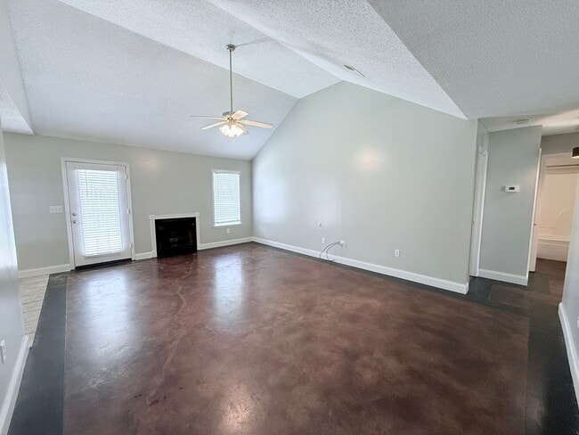 Building Photo - 309 Eagle Pointe Dr