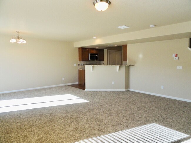 Building Photo - Luxury townhome in Northeast Colorado Spri...