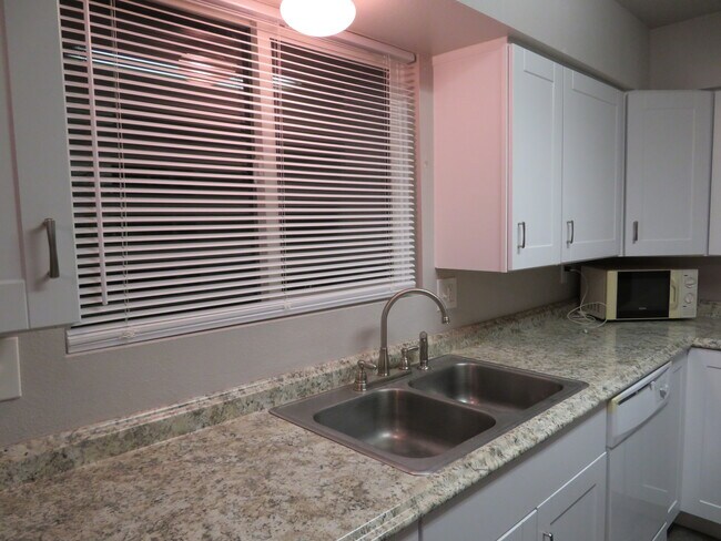 Foto del edificio - 2322 Brookside Dr
