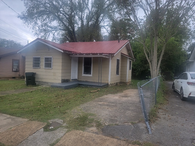 Photo - 1003 Sheridan Ave House