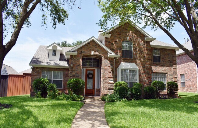 Foto del edificio - House For Lease in Plano