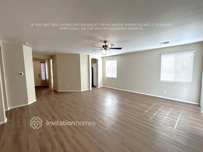 Foto del edificio - 7412 W Ellis St