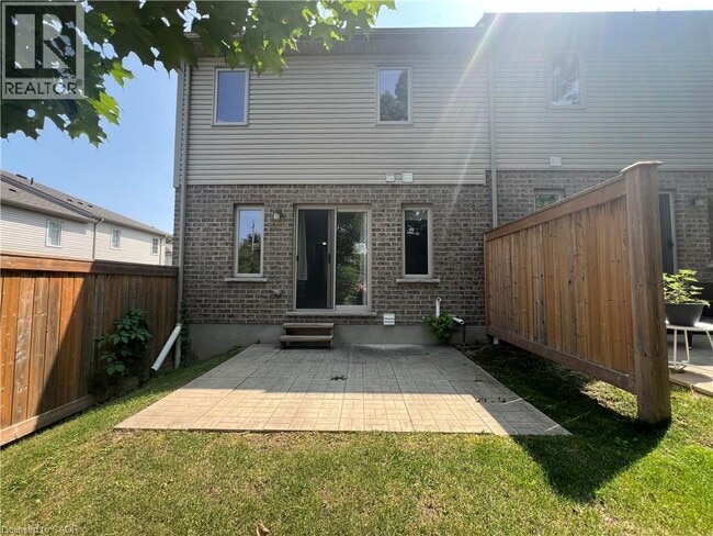 Building Photo - 50 Pinnacle Dr