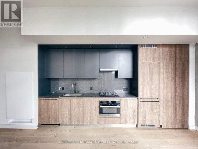 Building Photo - 81 Wellesley St E