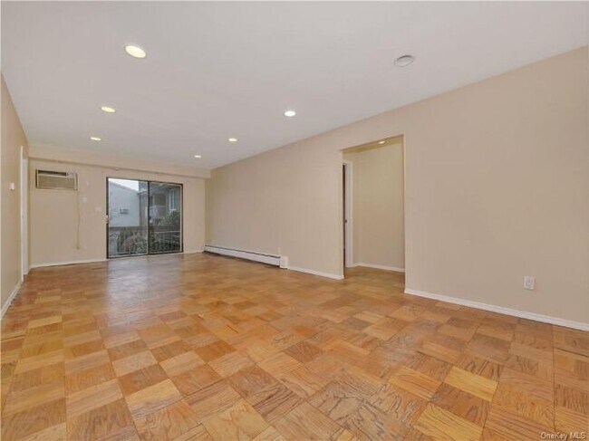 Foto del edificio - 53 Country Club Ln