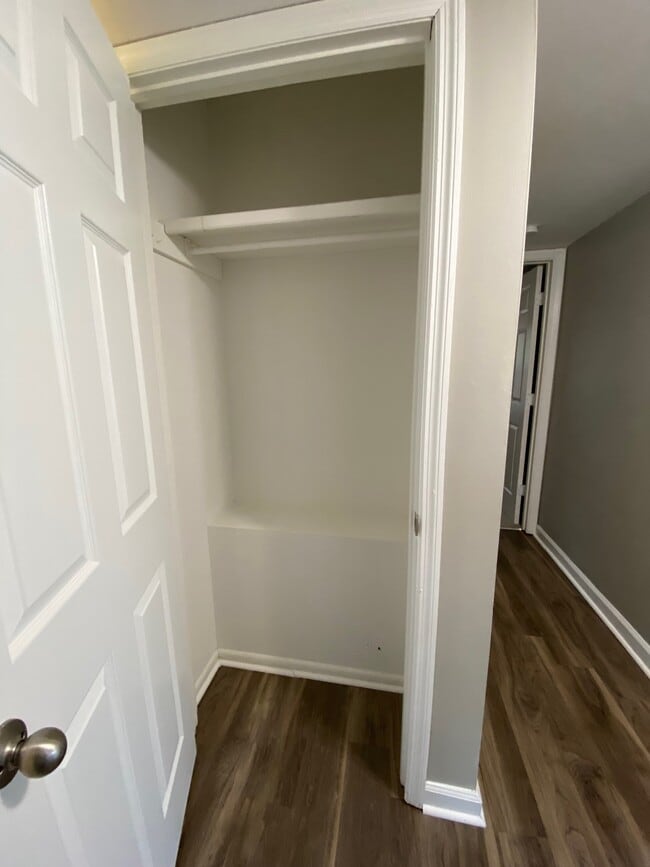 Building Photo - Arlington Apartments